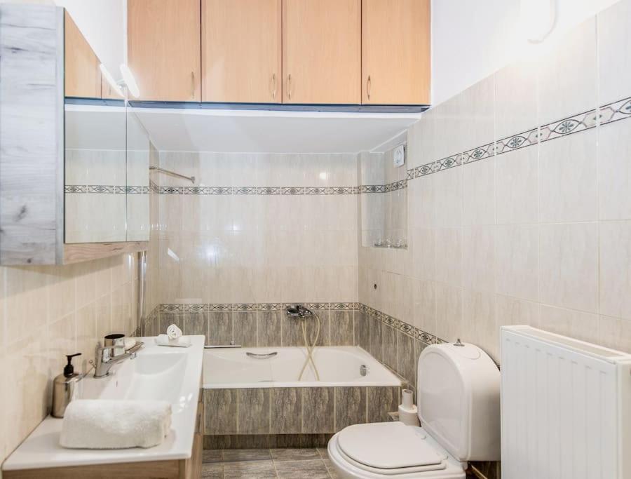 Thano'S Stylish Flat Just 150M To The Beach Faraí Zewnętrze zdjęcie